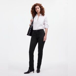 The Petite Curvy Mid-Rise Stovepipe jeans